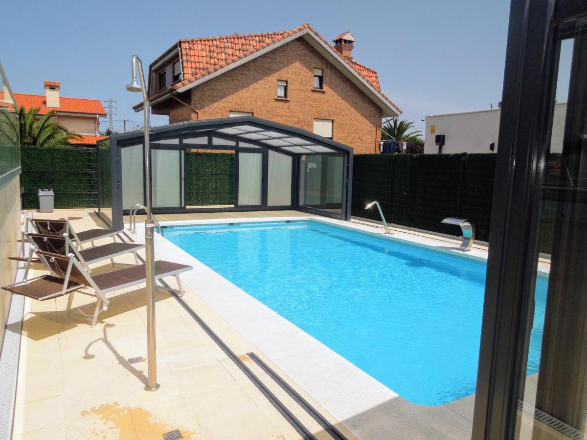 Apartamentos Playa De Covachos 소토 데 라 마리나 외부 사진