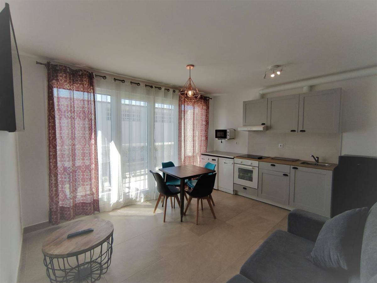 Apartamentos Playa De Covachos 소토 데 라 마리나 외부 사진